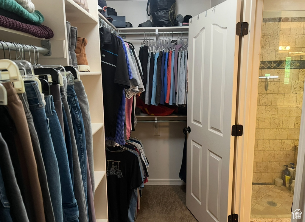 View of walk in closet