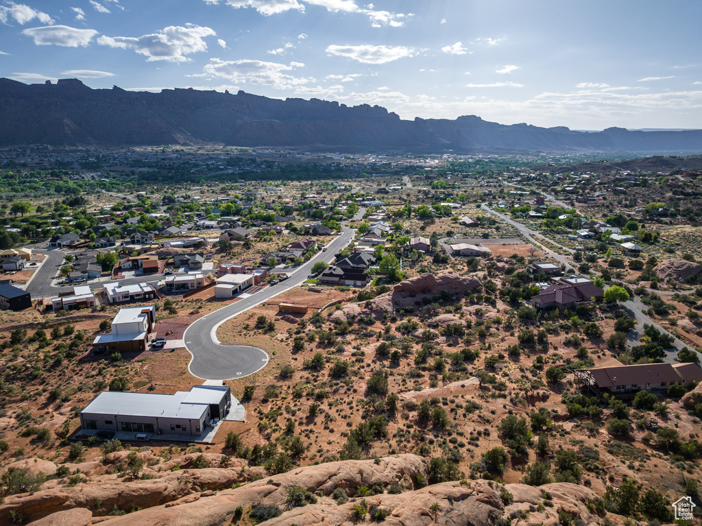 Bird\'s eye view of a mountain backdrop
