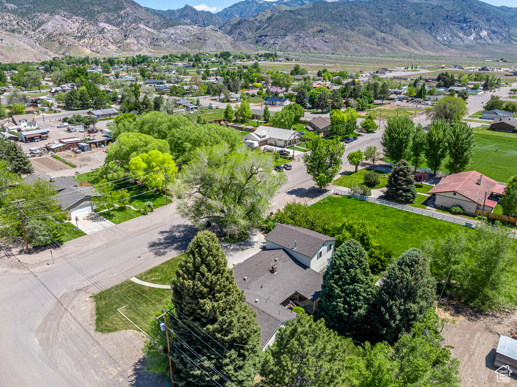 Aerial perspective of suburban area with mountains