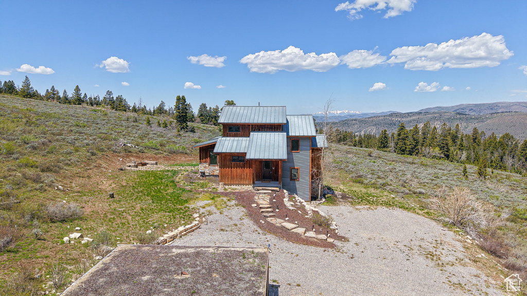 View of outdoor structure with a mountain view