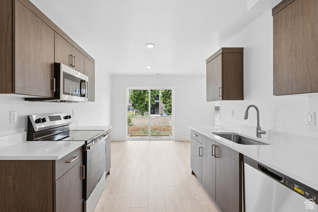 1615 N ANGEL ST #B Layton, UT 84041