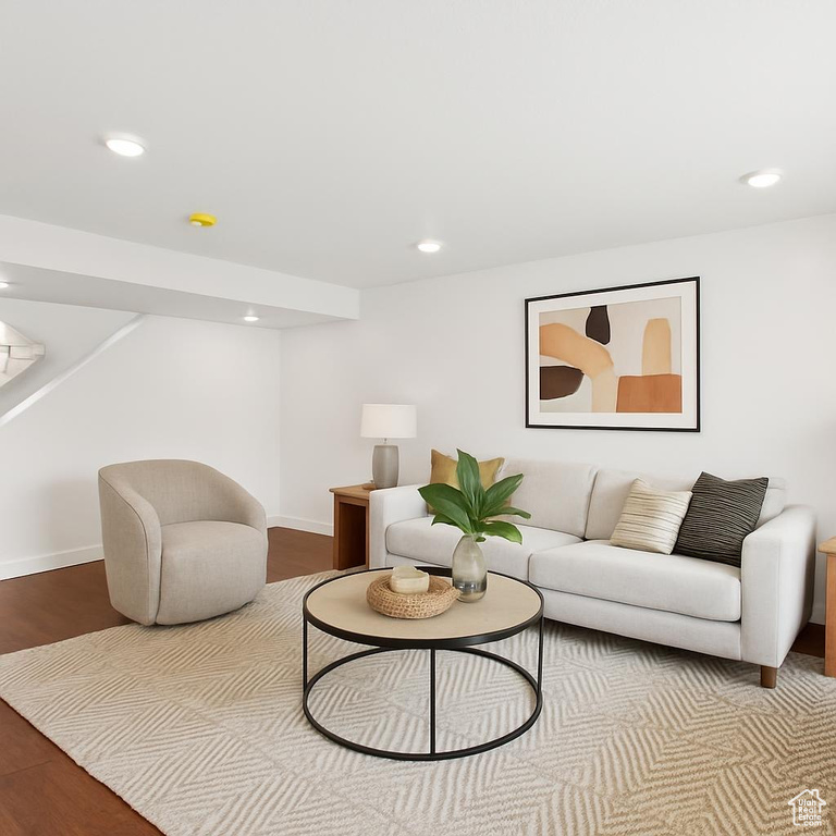 Photo 4 for MLS #2087698 at 1615 N Angel St #C