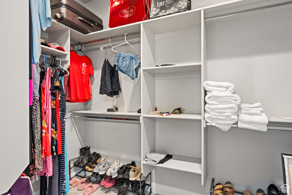 View of walk in closet
