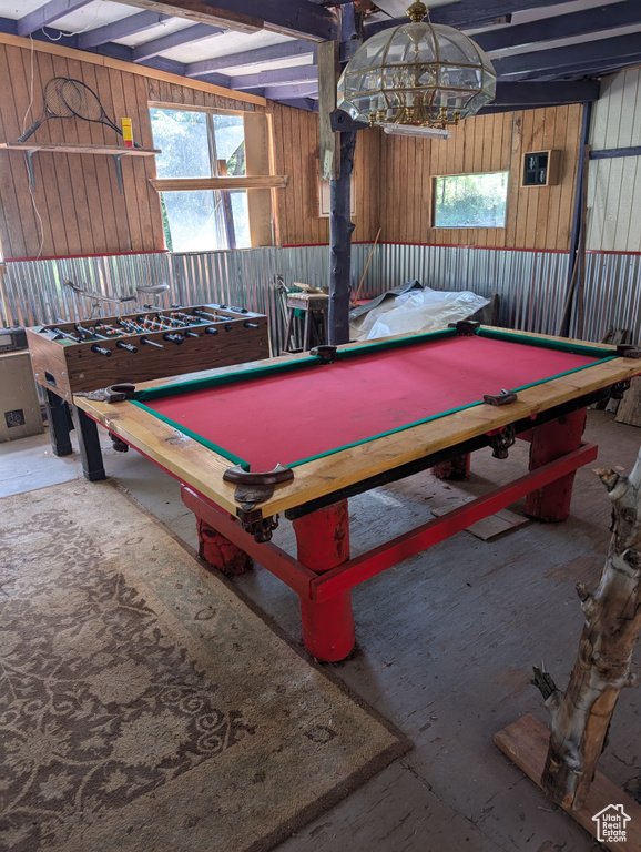 Recreation room featuring billiards