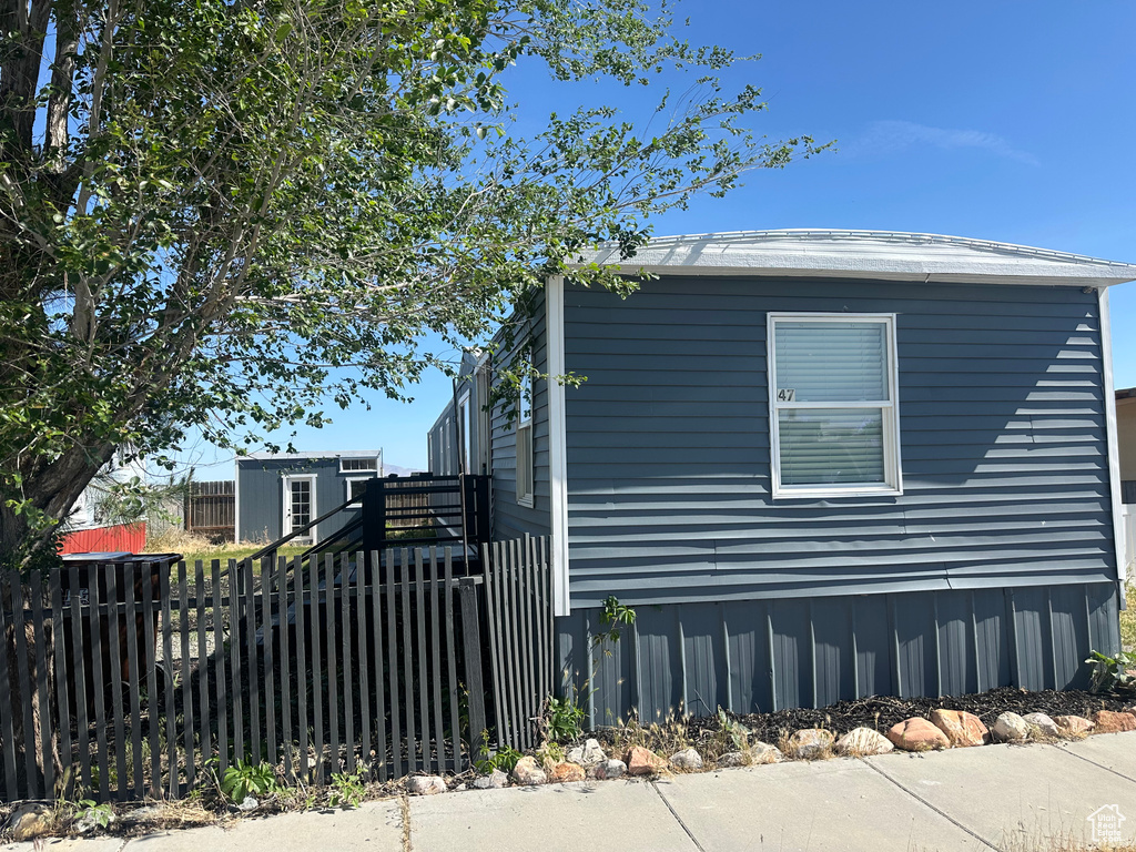 View of home\'s exterior
