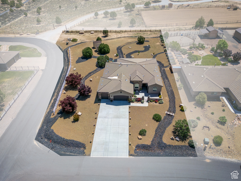 Aerial view of property and surrounding area