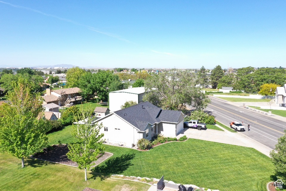 Aerial view of property and surrounding area