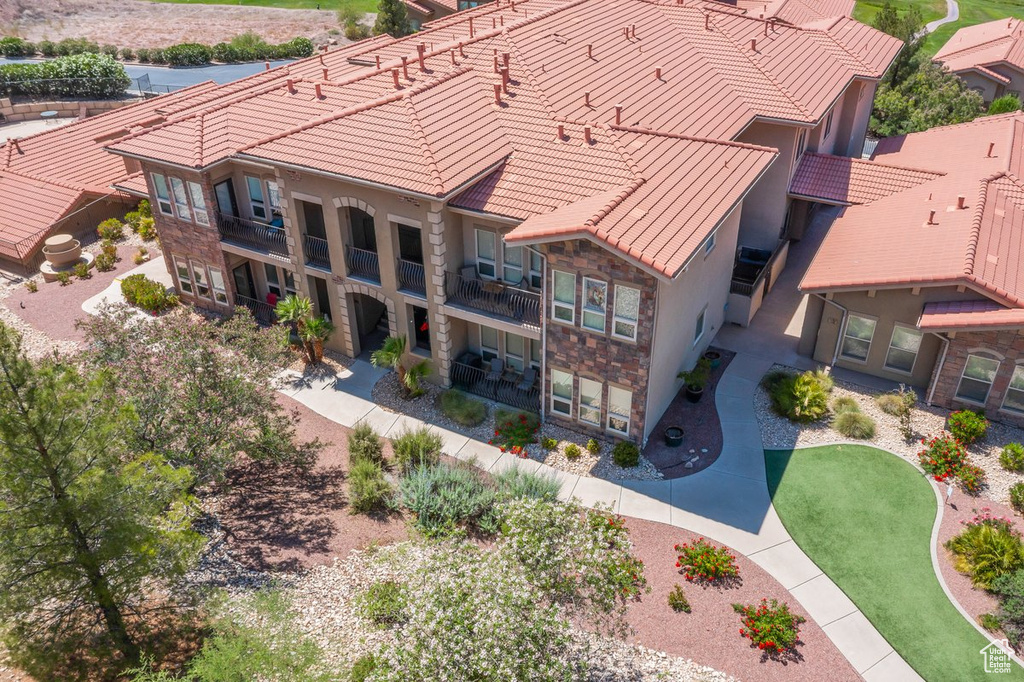 Drone / aerial view