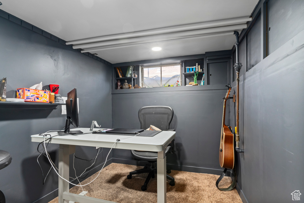 Office space featuring carpet floors