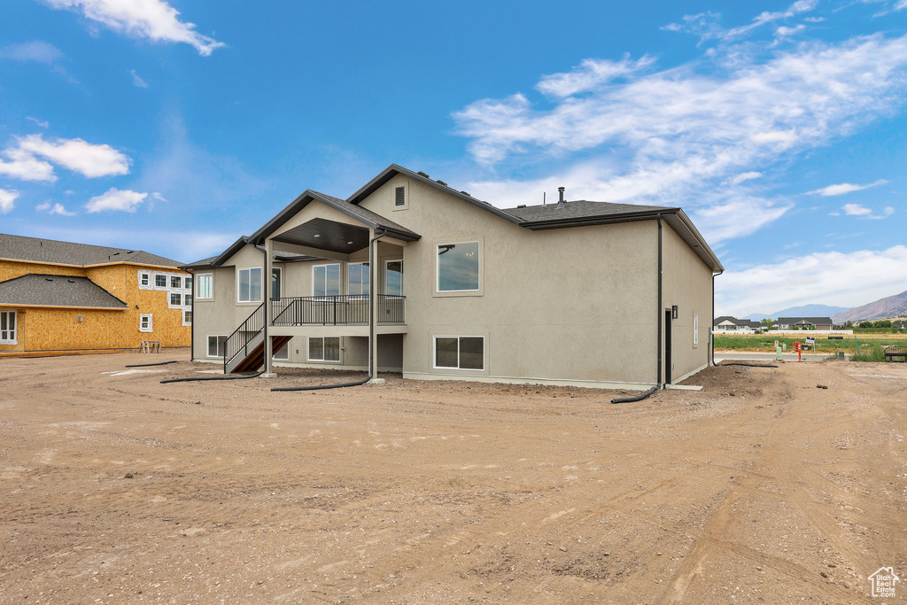 2409 W 3000 N Farr West, UT 84404