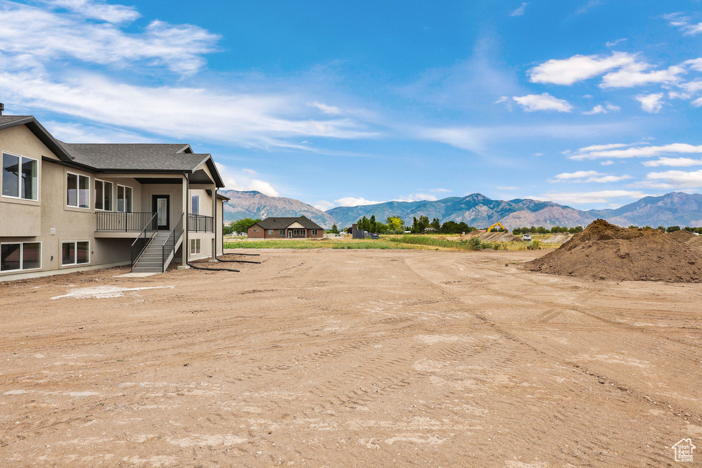 2409 W 3000 N Farr West, UT 84404
