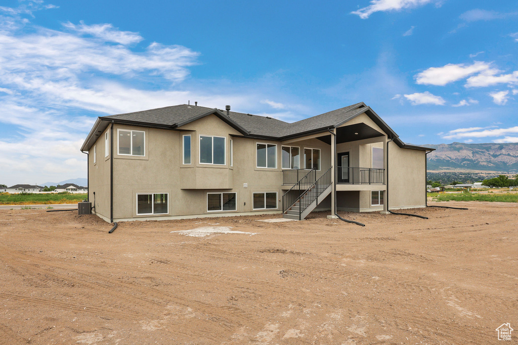 2409 W 3000 N Farr West, UT 84404