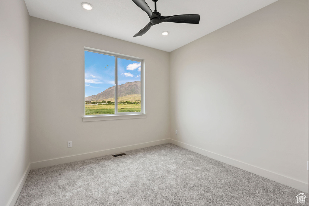 2409 W 3000 N Farr West, UT 84404