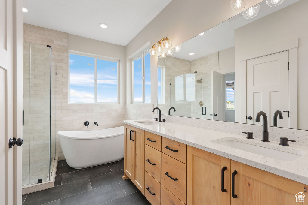 2409 W 3000 N Farr West, UT 84404