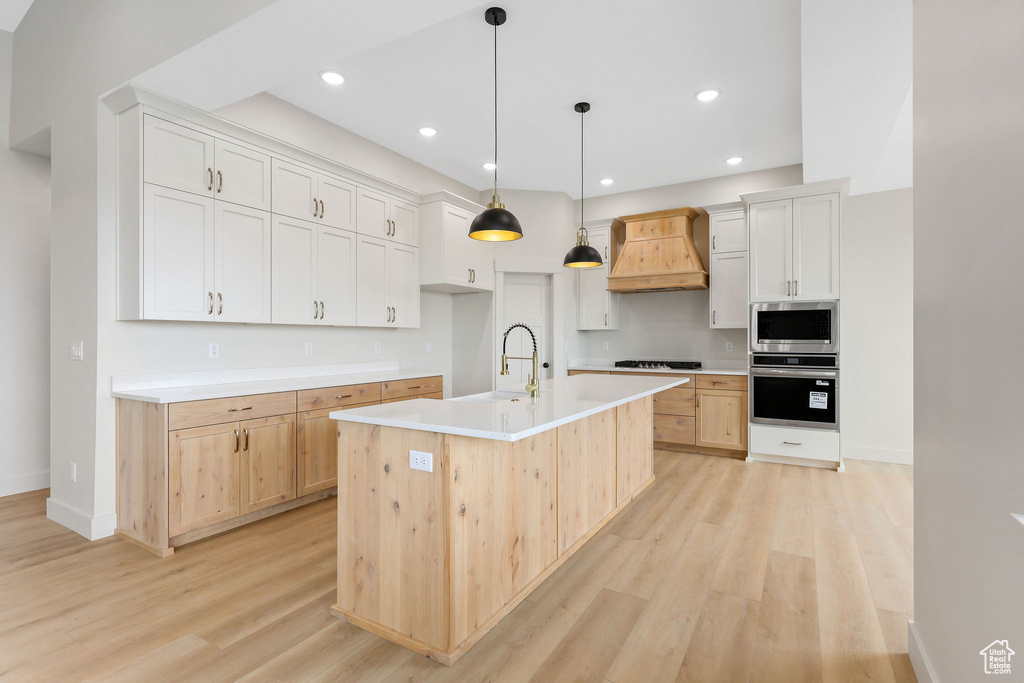 2409 W 3000 N Farr West, UT 84404