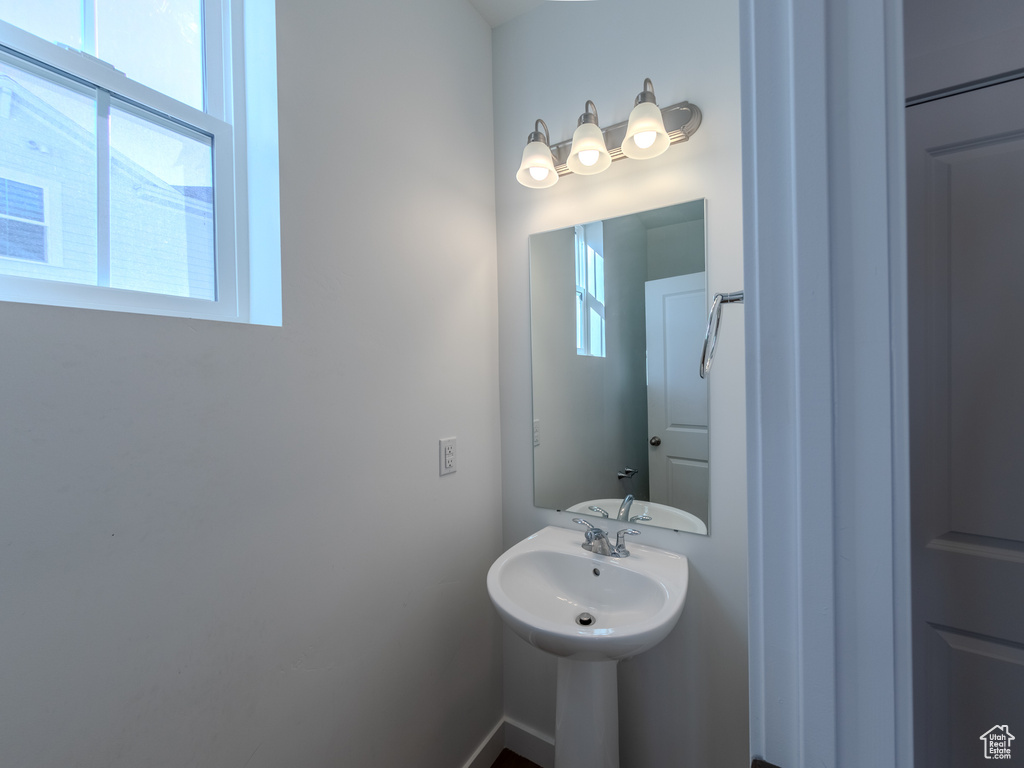 Bathroom featuring a sink