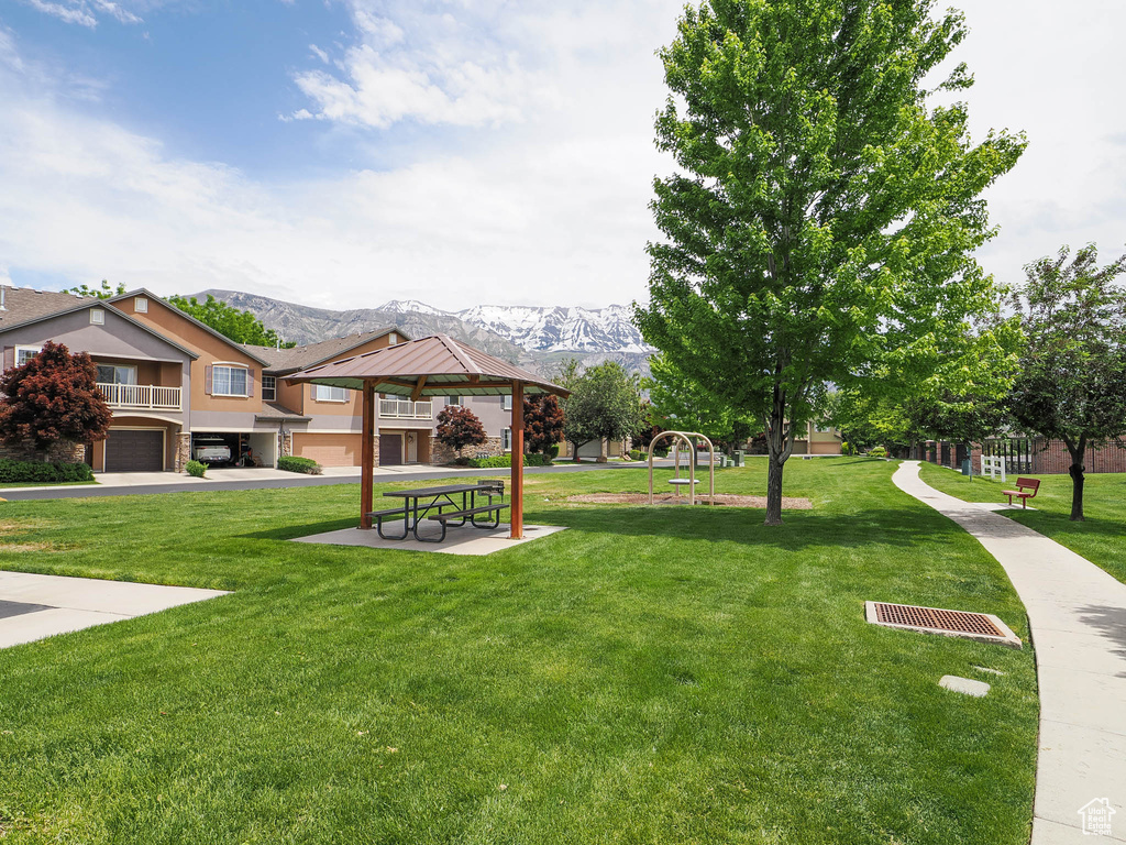 View of home\\\\\\\\\\\\\\\'s community with a gazebo, a yard, and a mountain view