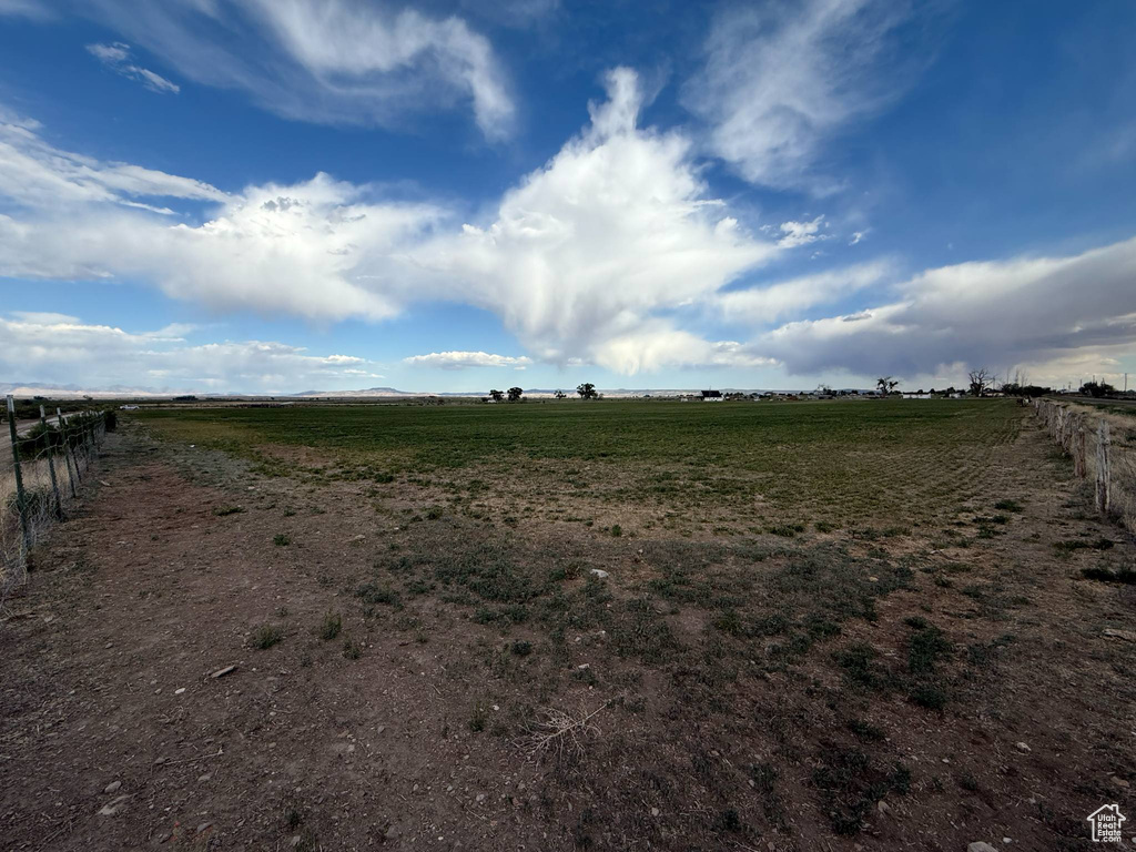 View of local wilderness with rural landscape