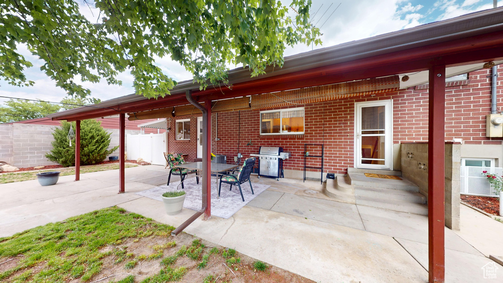 View of patio with grilling area