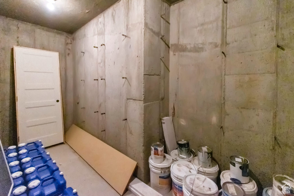Bathroom featuring concrete flooring