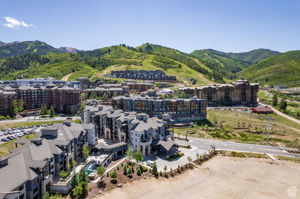 Bird's eye view of a mountain backdrop