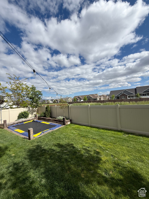 View of yard featuring a residential view