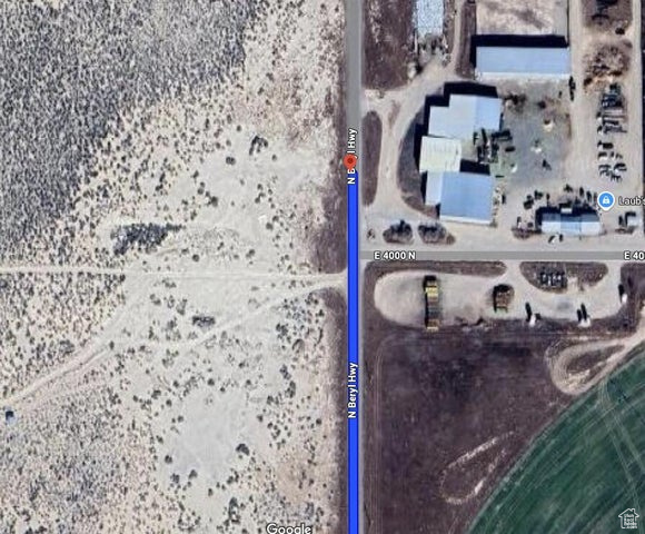 Aerial map of property and surrounding area