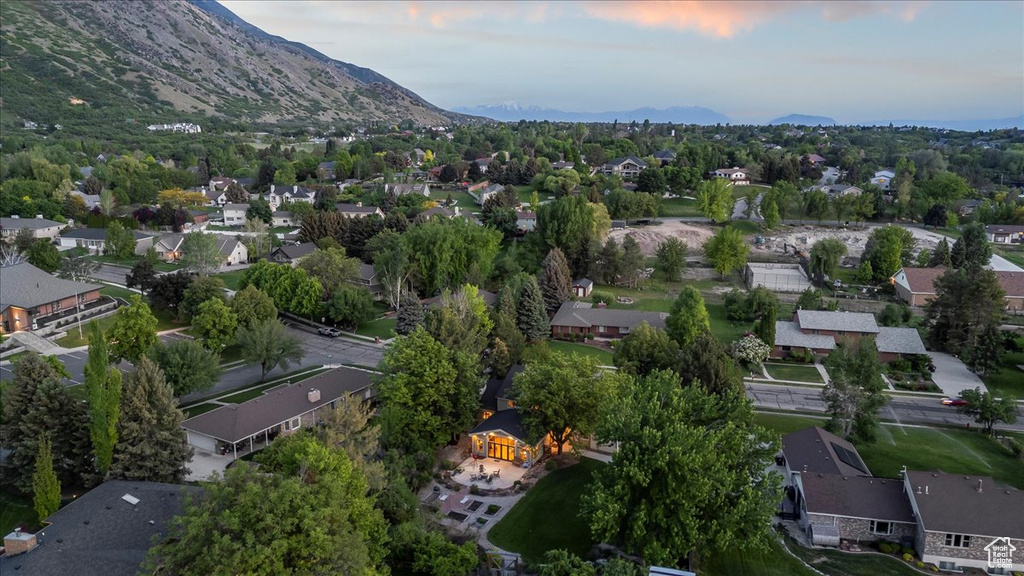 Aerial overview of property\\\\\\\\\\\\\\\\\\\\\\\\\\\\\\\'s location with a mountain backdrop and nearby suburban area