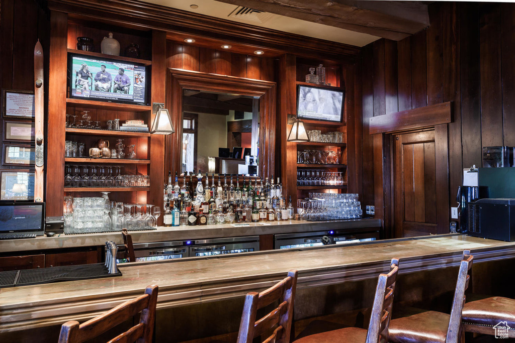 Indoor wet bar with wooden walls