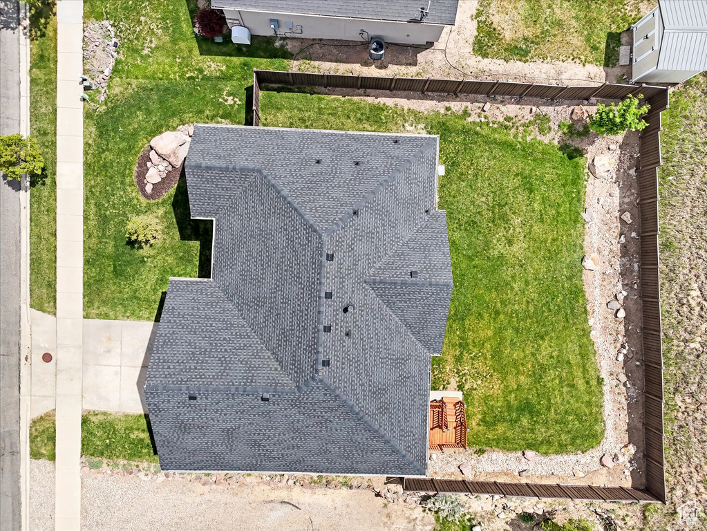 Aerial view of property and surrounding area