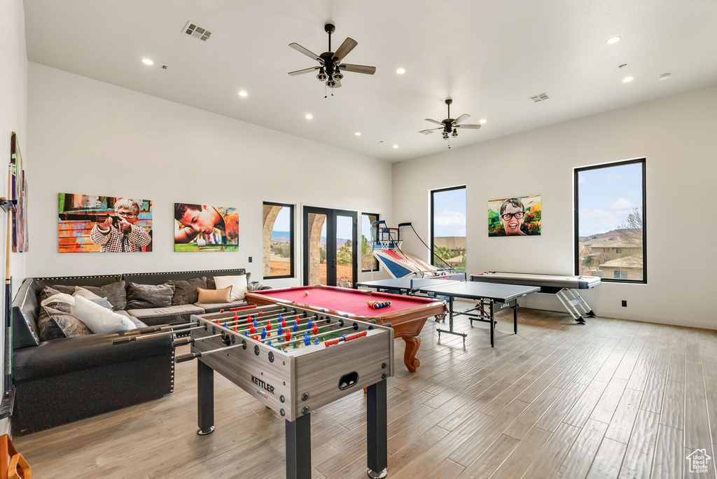 Rec room featuring ceiling fan, recessed lighting, and light wood finished floors