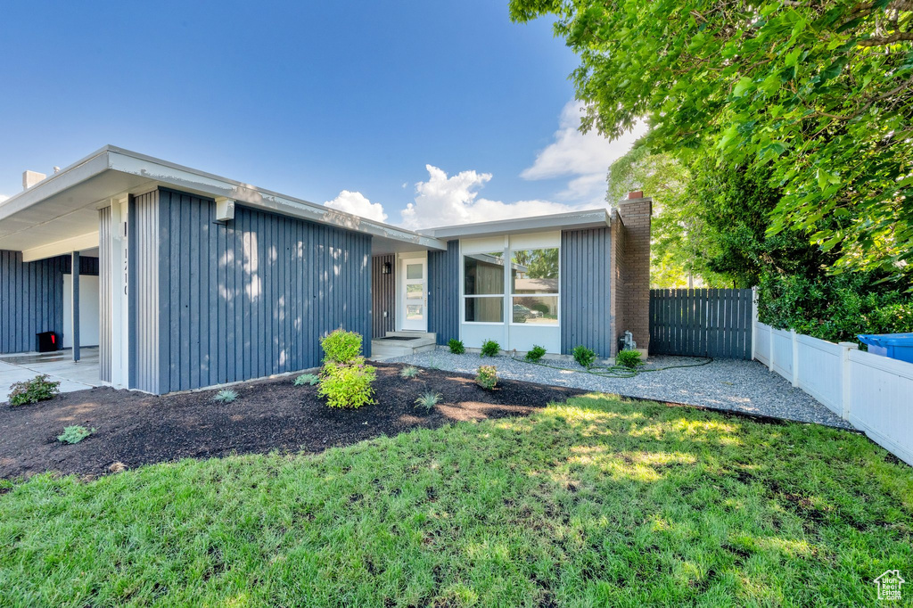 View of mid-century home