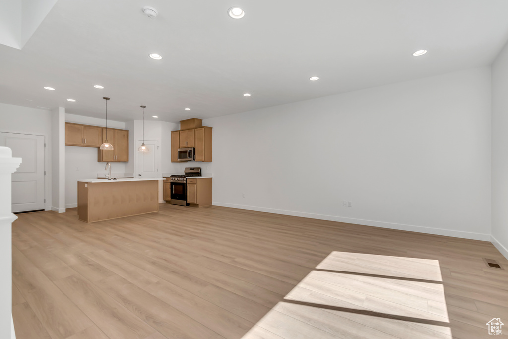 Photo 5 for MLS #2087916 at 6826 S Clever Peak Ln #265