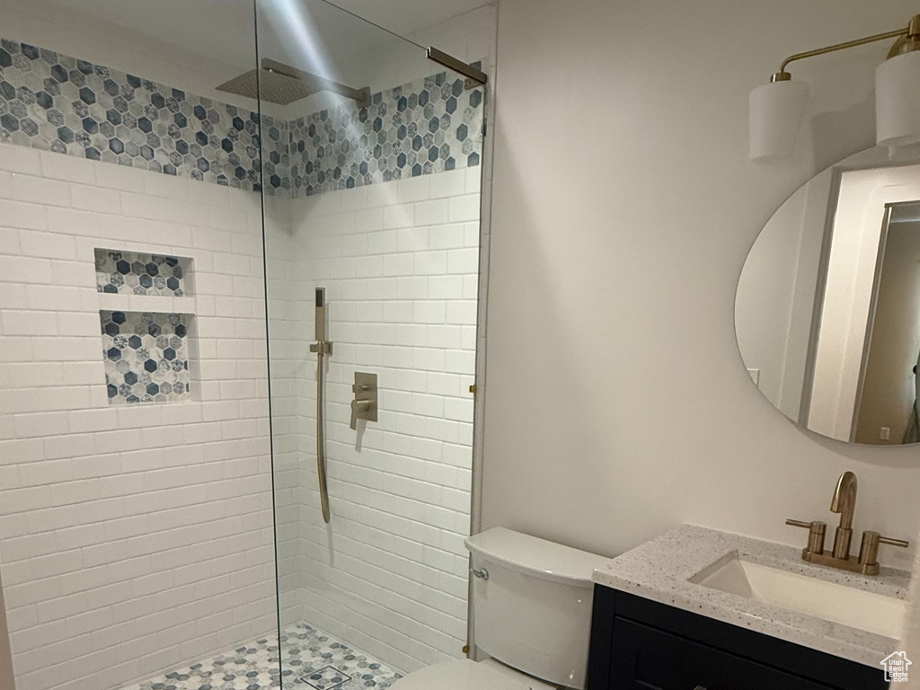 6705 S HIGH BLUFF DR West Jordan, UT 84081