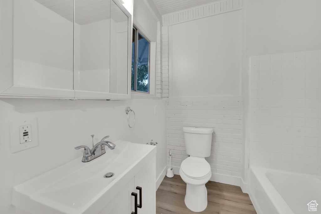 197 W CENTER ST Midvale, UT 84047