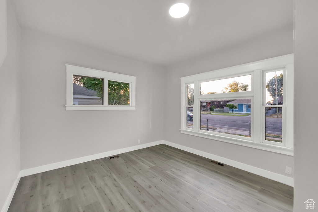 197 W CENTER ST Midvale, UT 84047