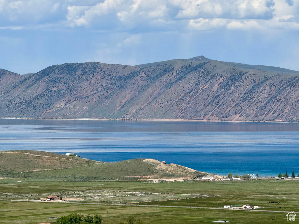 View of mountain background with a large body of water