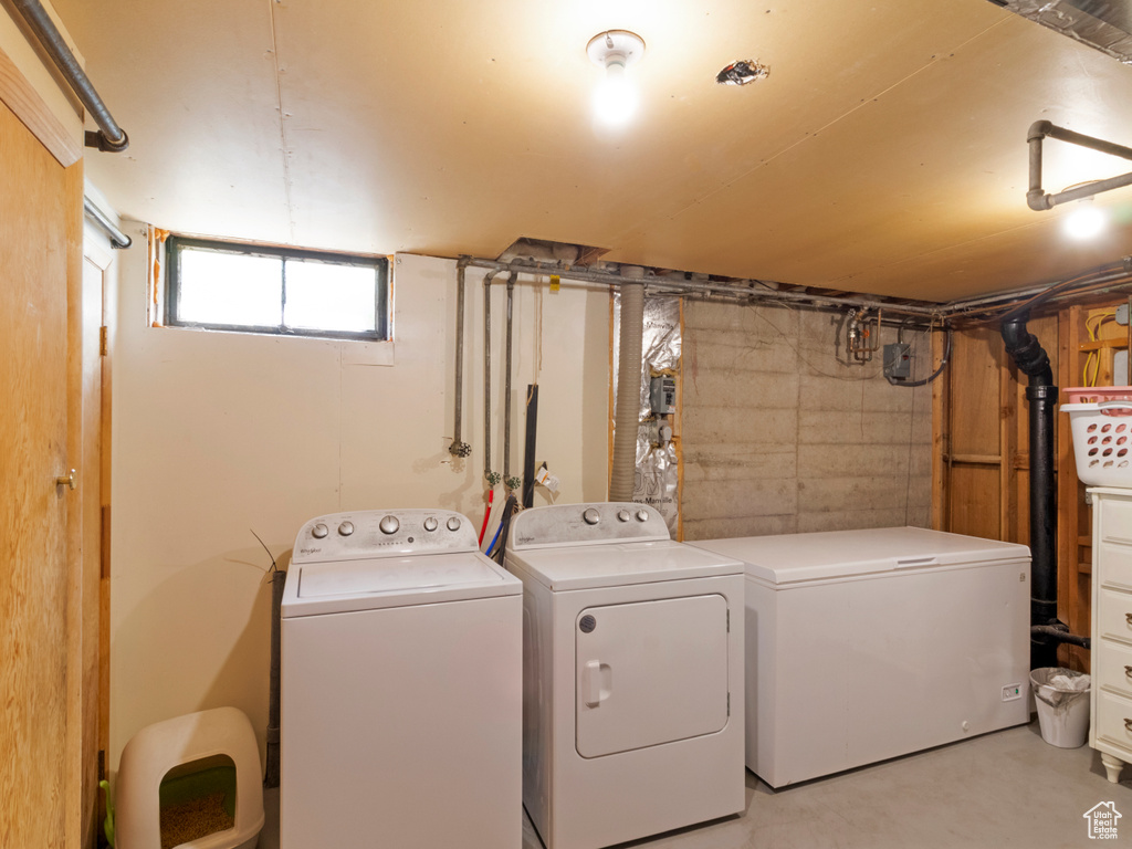 Washroom with separate washer and dryer