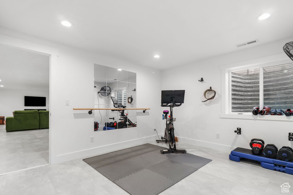 3790 LAKEVIEW DR North Ogden, UT 84414
