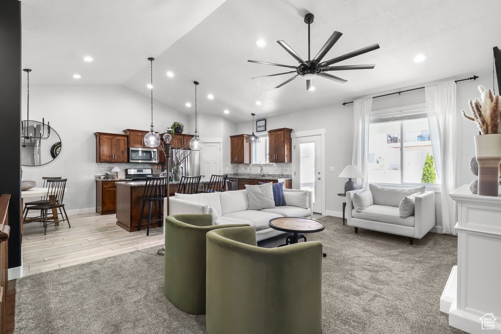 3790 LAKEVIEW DR North Ogden, UT 84414