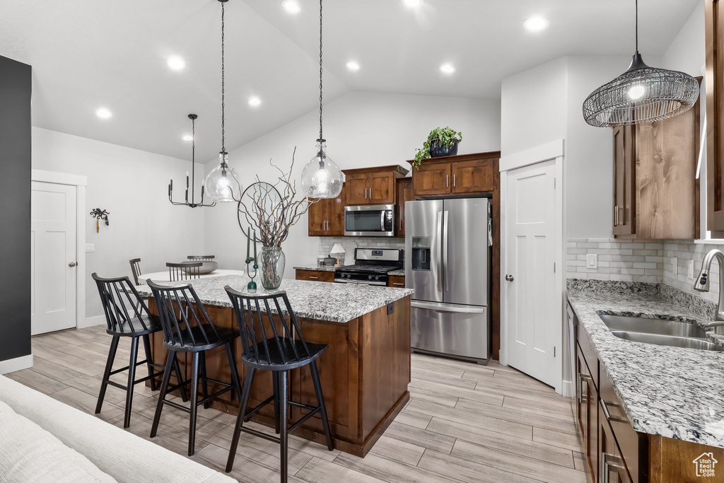 3790 LAKEVIEW DR North Ogden, UT 84414
