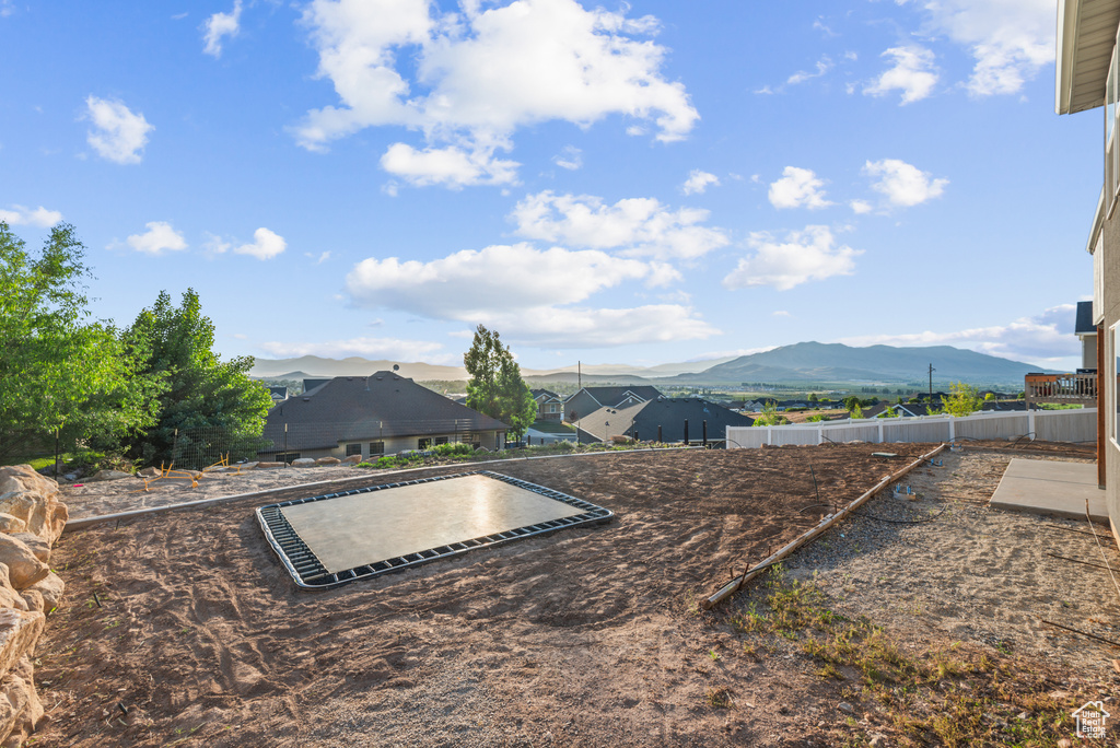 View of yard featuring a mountain view