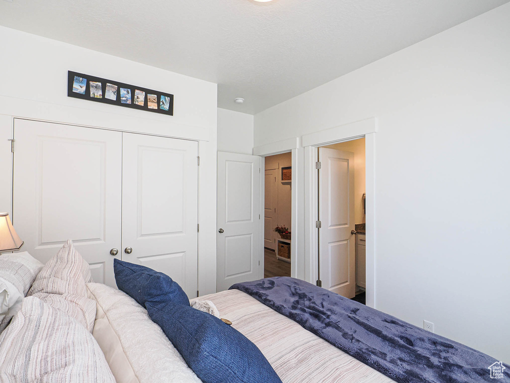 Bedroom with a closet