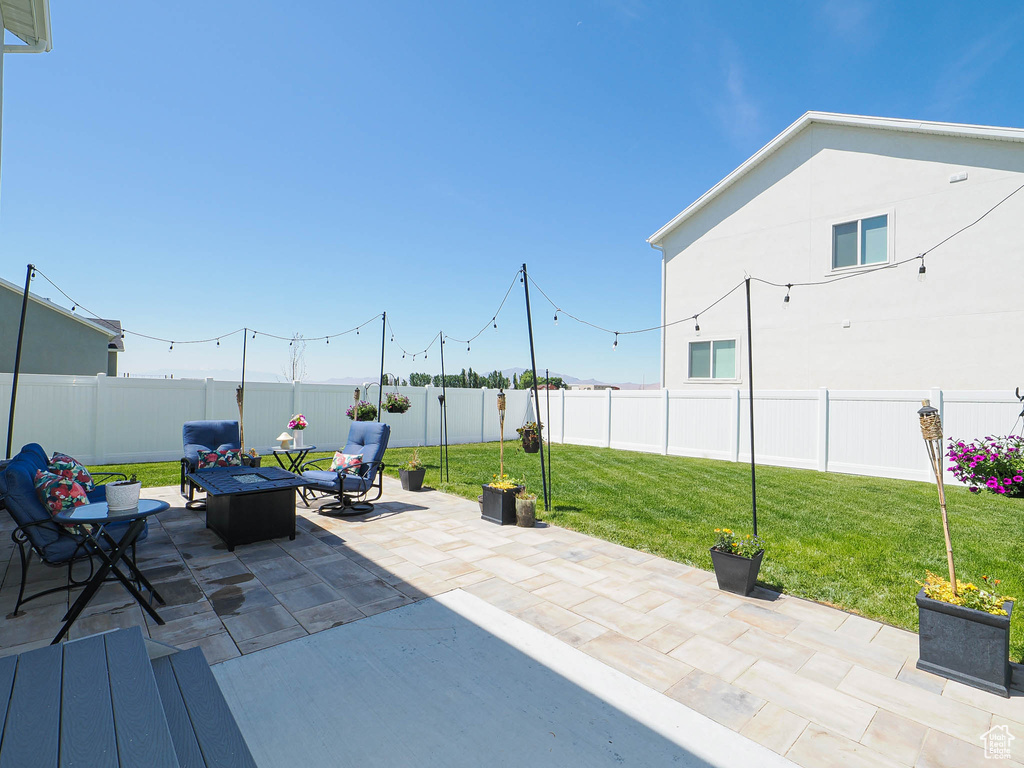 View of patio / terrace with an outdoor living space