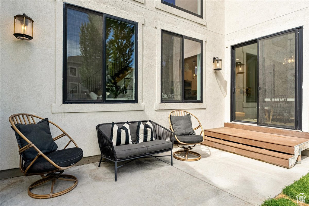 View of patio / terrace featuring entry steps