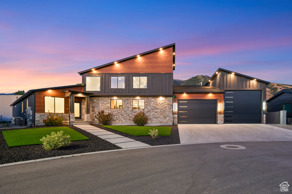 12719 S OUTLAW PL Draper, UT 84020