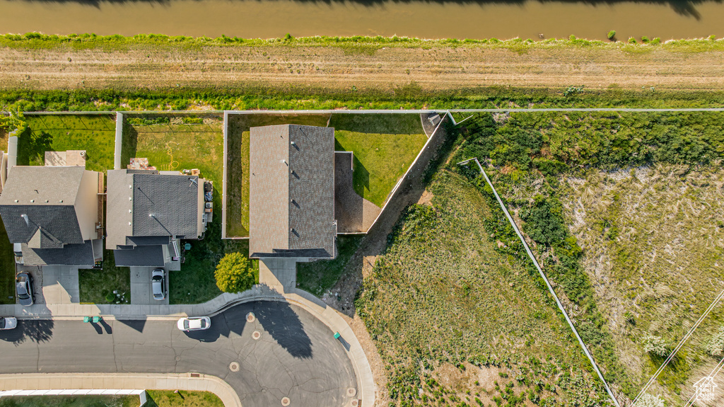 Bird\'s eye view