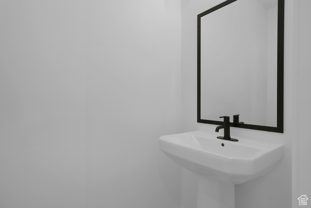 Bathroom with a sink