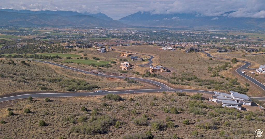 Bird\\\'s eye view of a mountainous background