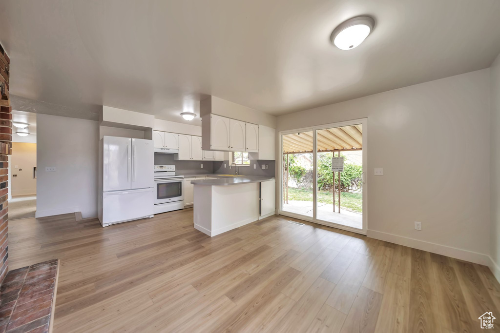 Photo 5 for MLS #2088195 at 9294 S 2700 West